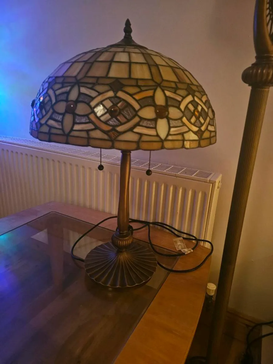 Set of Tiffany Stained Glass Victorian Lamps - Image 4