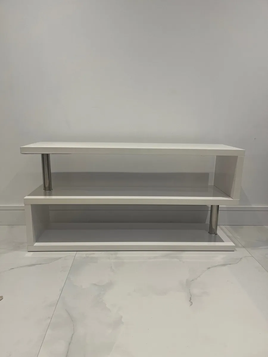 White Charisma TV stand & side table - Image 4