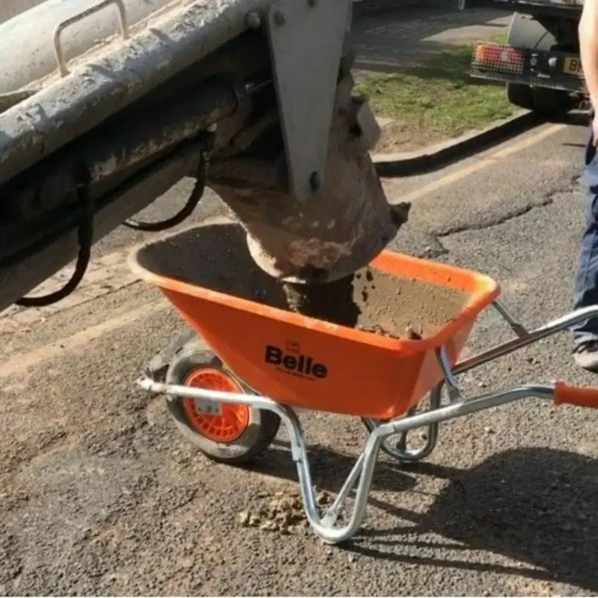 Altrad Belle Warrior Heavy Duty Wheelbarrow - Image 1