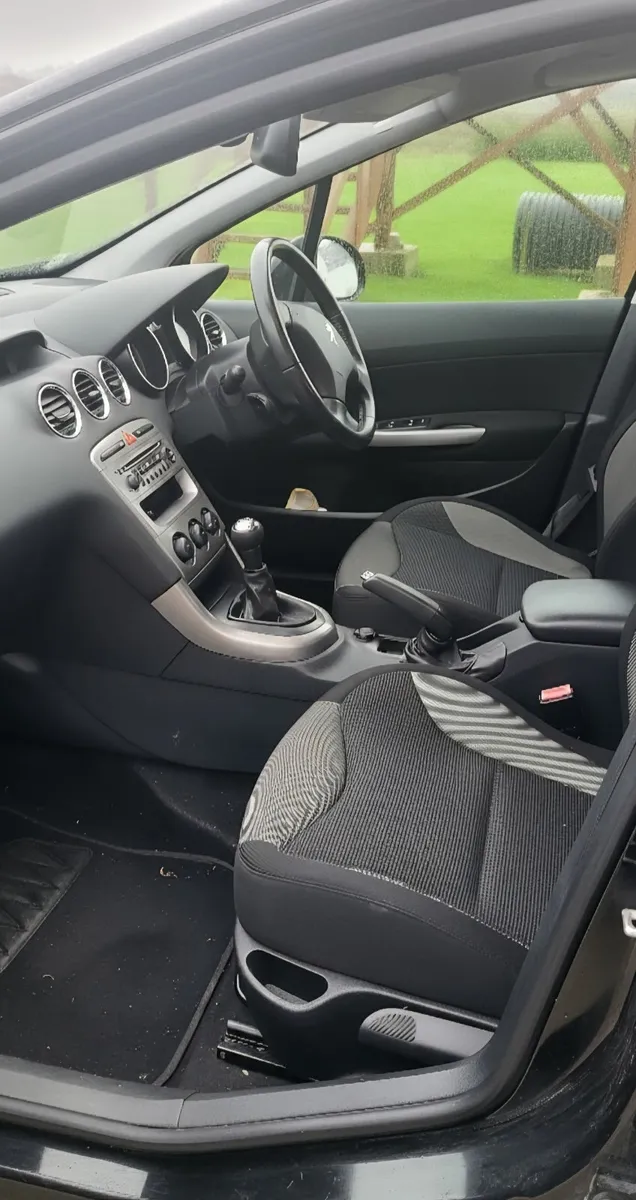 Peugeot 308 2012 - Image 4