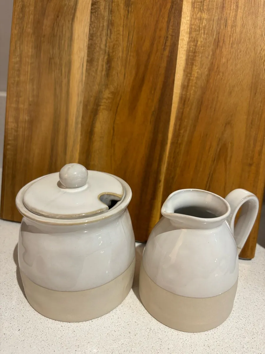 Milk and sugar pottery - Image 3