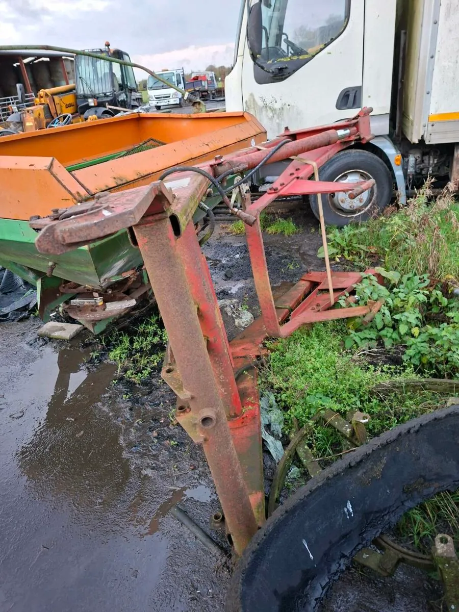 Massey Ferguson 80 power loader - Image 4