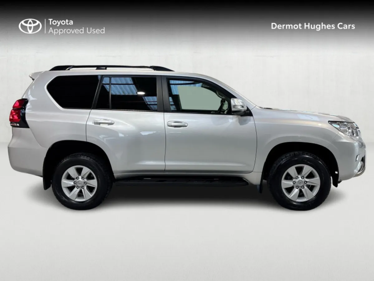 Toyota Land Cruiser LWB COMMERCIAL 4DR - Image 3