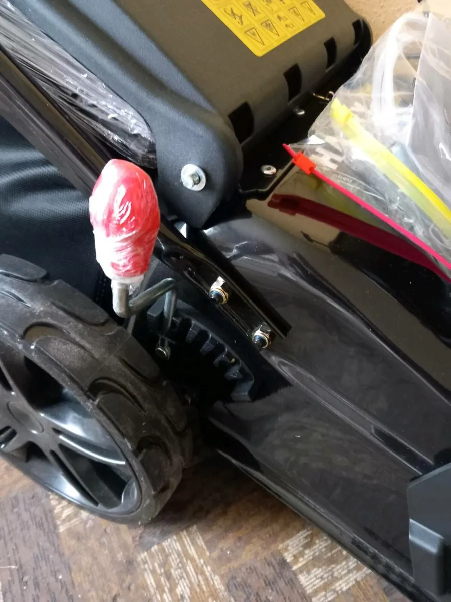 Brand new Harry mower selfdrive 51cm/20"cut 4in1 - Image 3