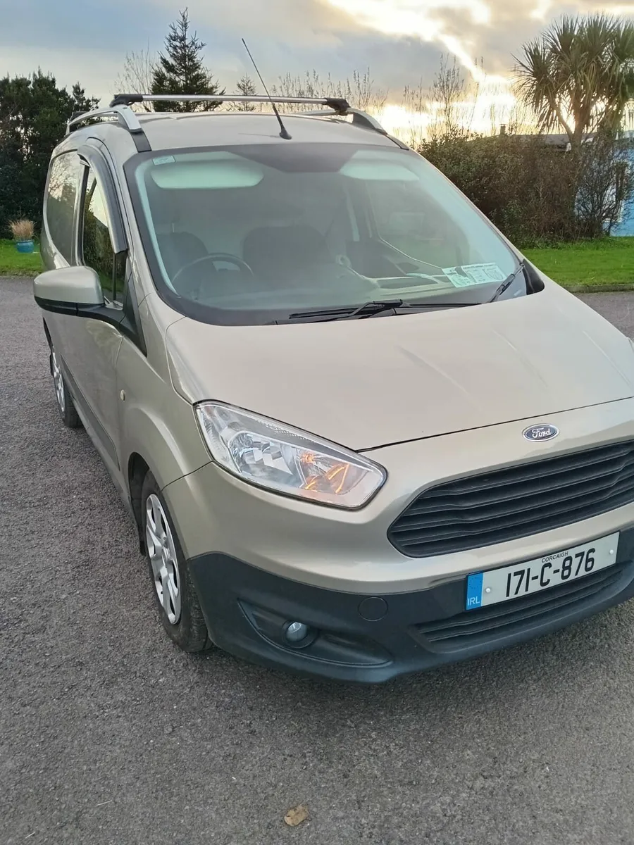 Ford Courier - Image 3