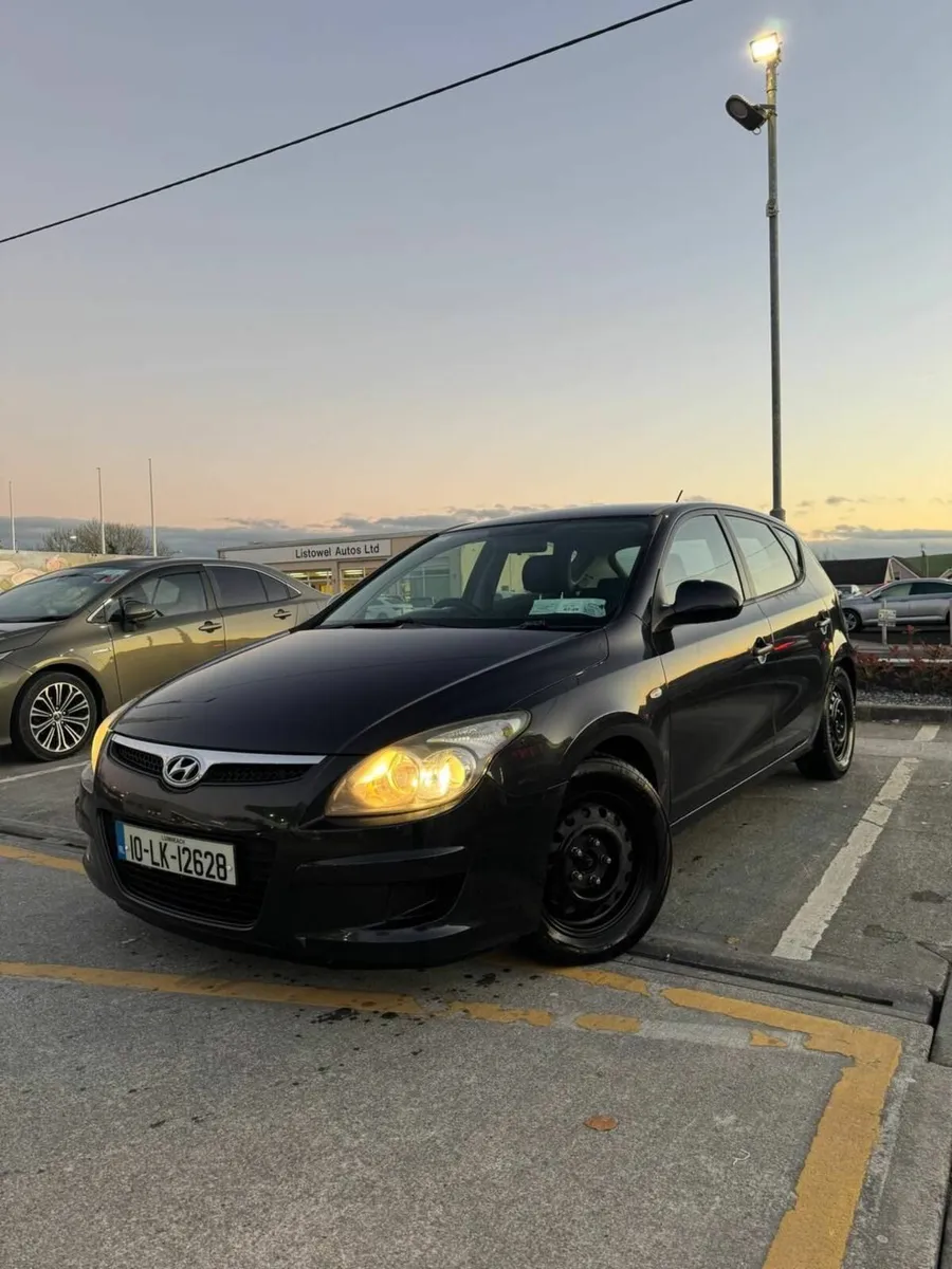 Hyundai i30 2010 - Image 1