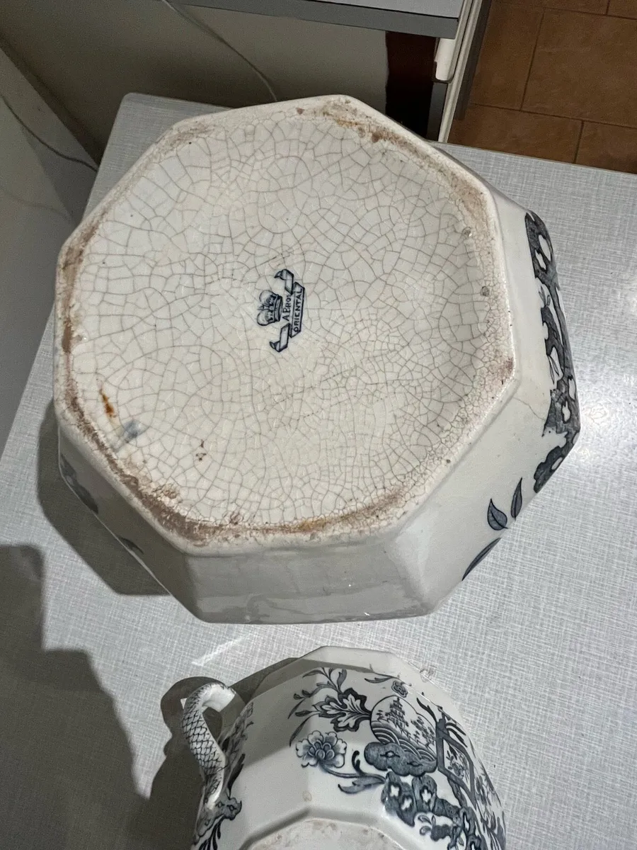 Antique Chamber Pot and Jug - Image 2