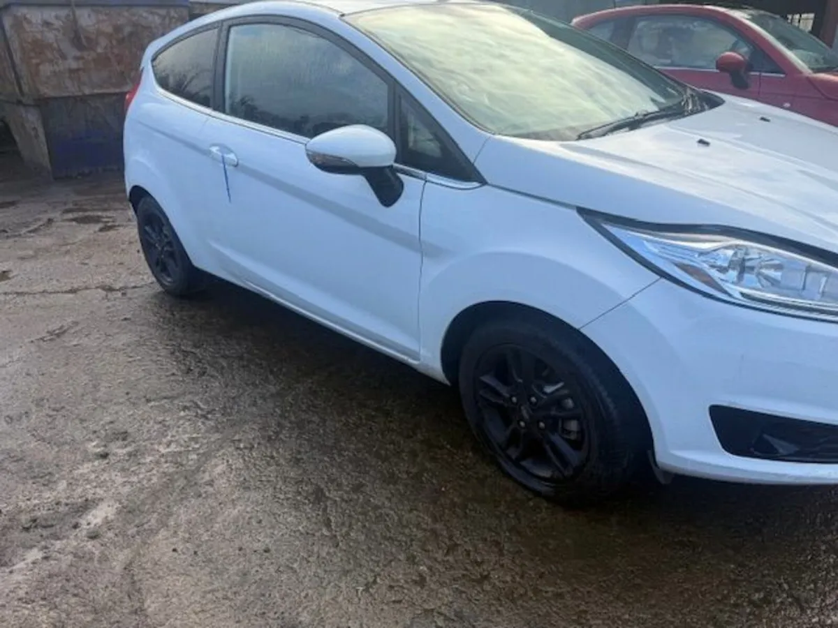 2015 FORD FIESTA 1.3L-P - Image 2