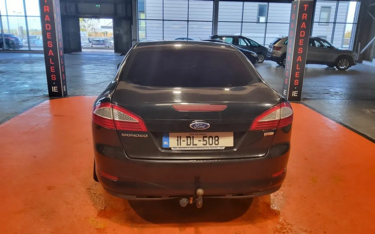 Ford Mondeo 1.8TDCi 100PS Style - Image 4