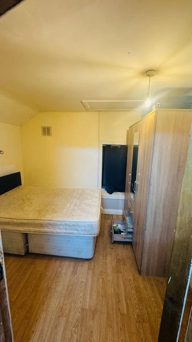 Pizza shop take away - Image 4