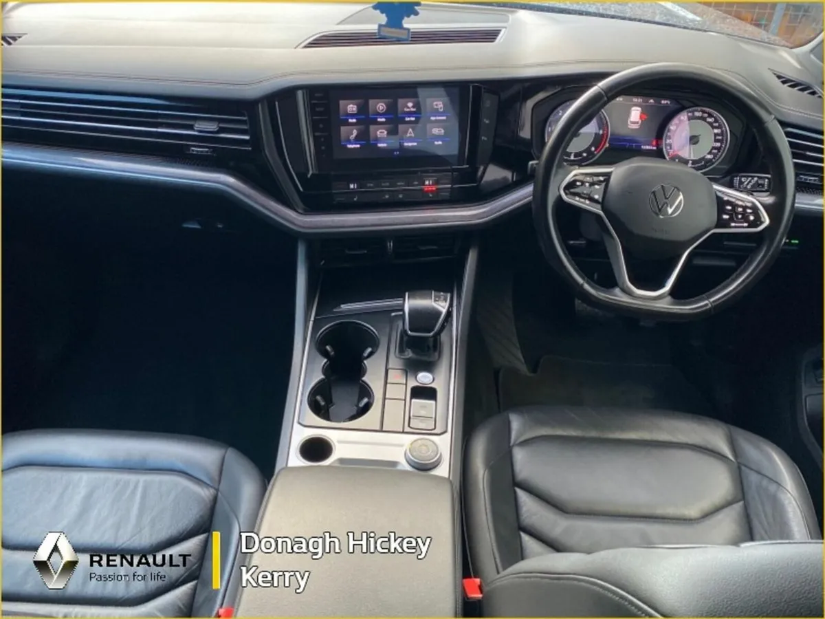 Volkswagen Touareg 3.0 TDI 231BHP COMMERCIAL 2 SEA - Image 2