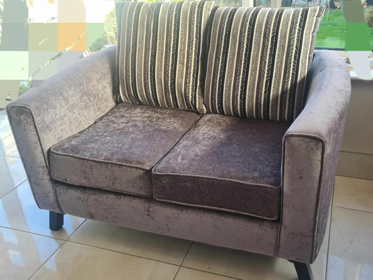 Sofa 3 + 2 seater - Image 1