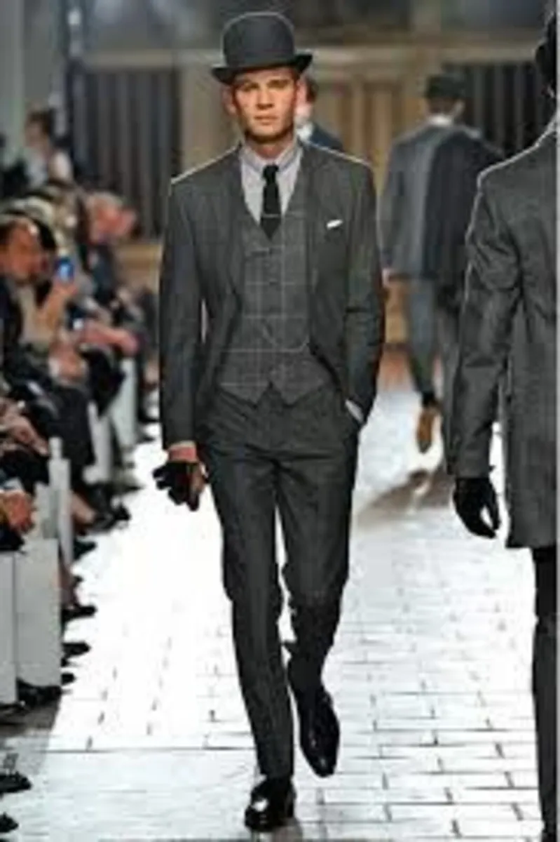 Black Vintage Top Class Bowler Hat 7 1/2 + Bow Tie - Image 1