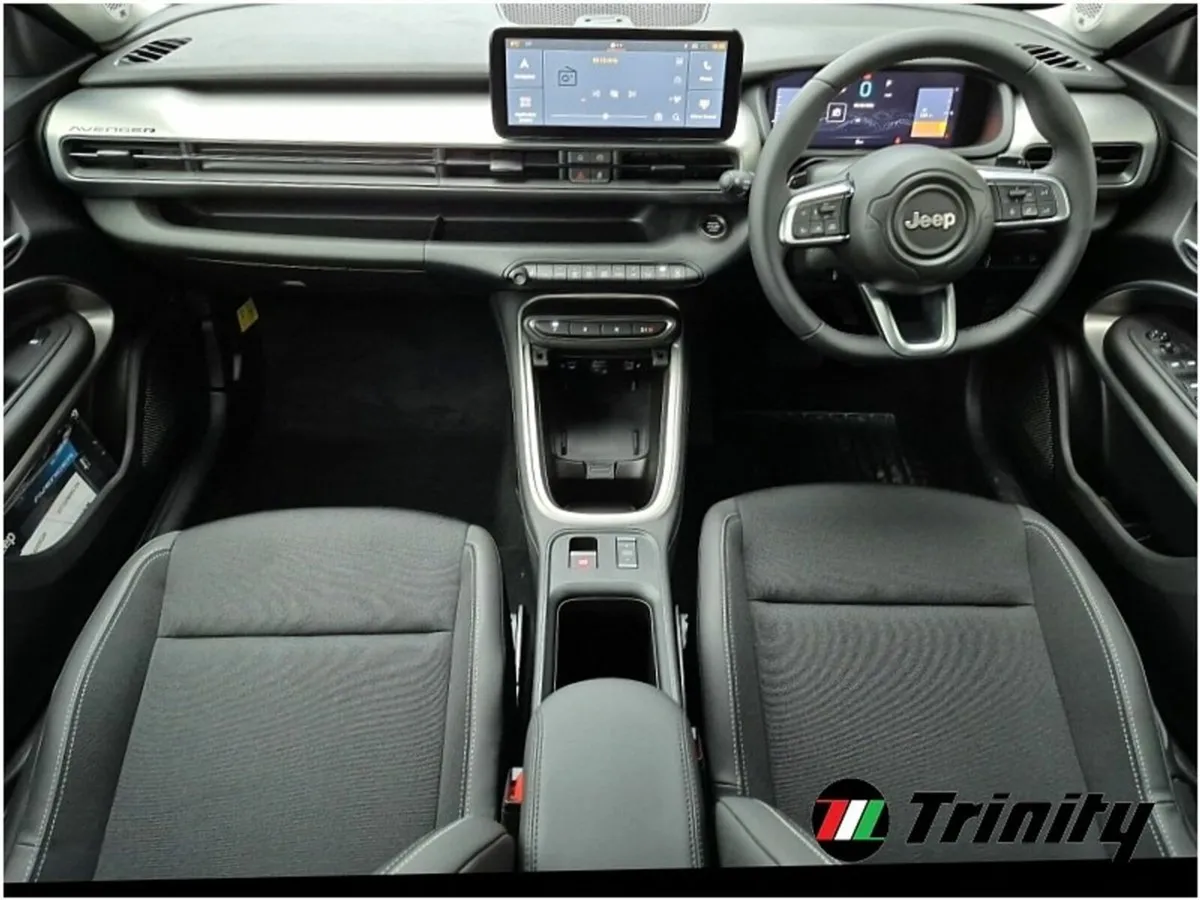 Jeep Avenger ** ALTITUDE ** 1.2 E-MHEV 100BHP ** T - Image 2
