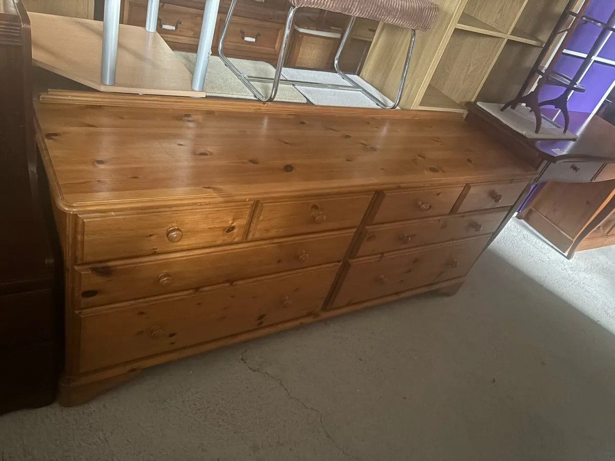 Large pine chest of drawers - Image 1
