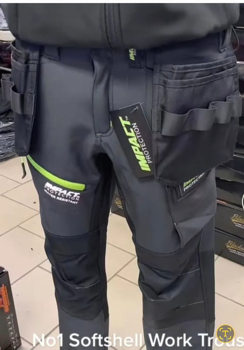 Soft shell fleece 🥶lined water resistant work - Image 1