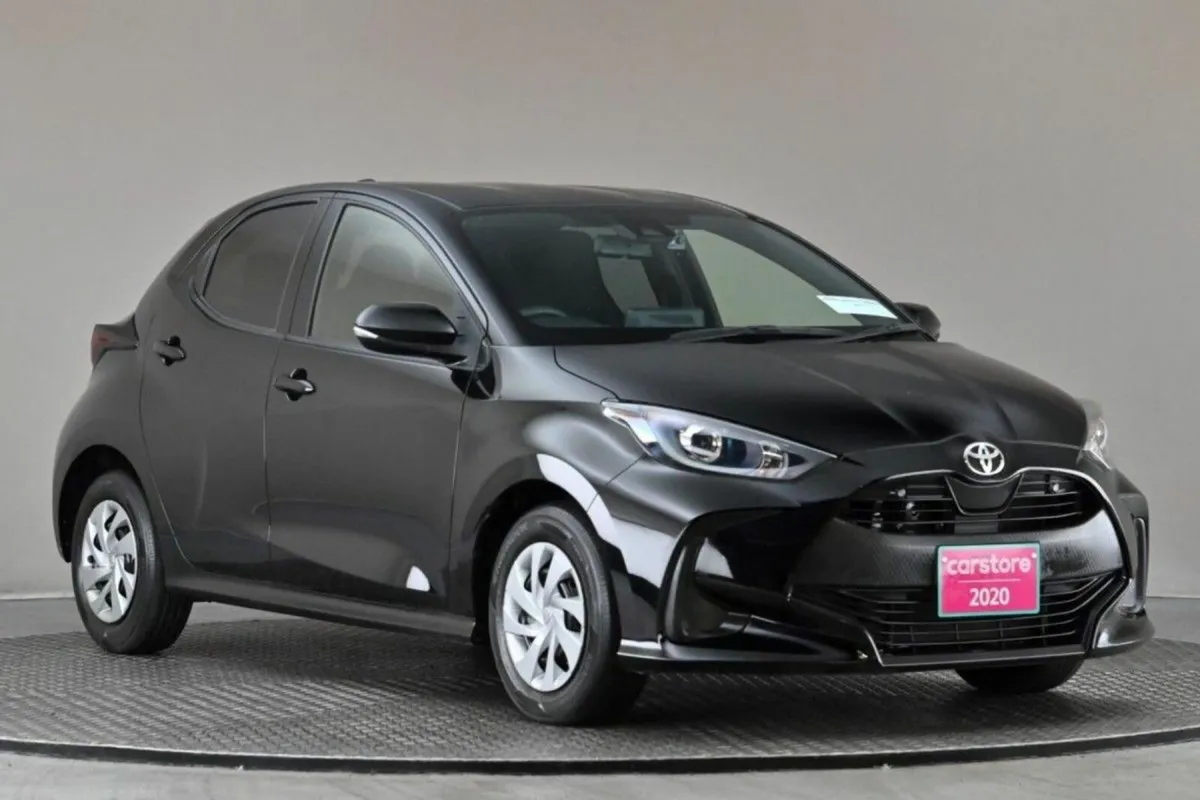 Toyota Yaris 1.0 AUTO PETROL **9"ANDROID CAR PLAYE - Image 1