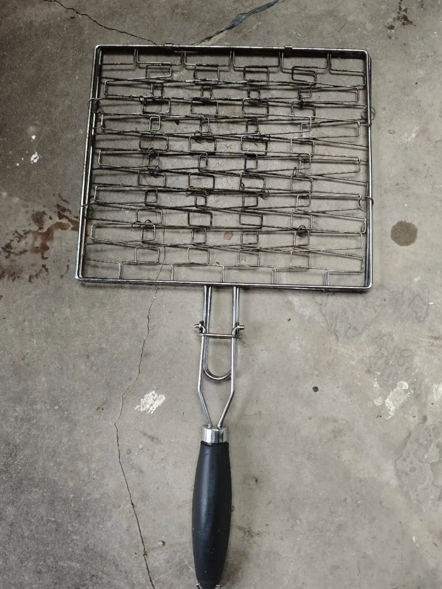 fire pit with tripod grill Dublin 18 - Image 4