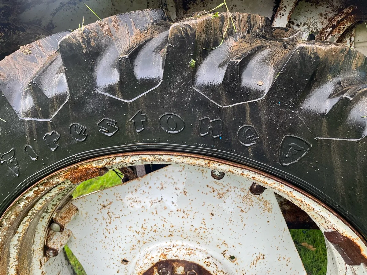 Ford 4600 swap or trade smaller 1 mf 135 or si - Image 4