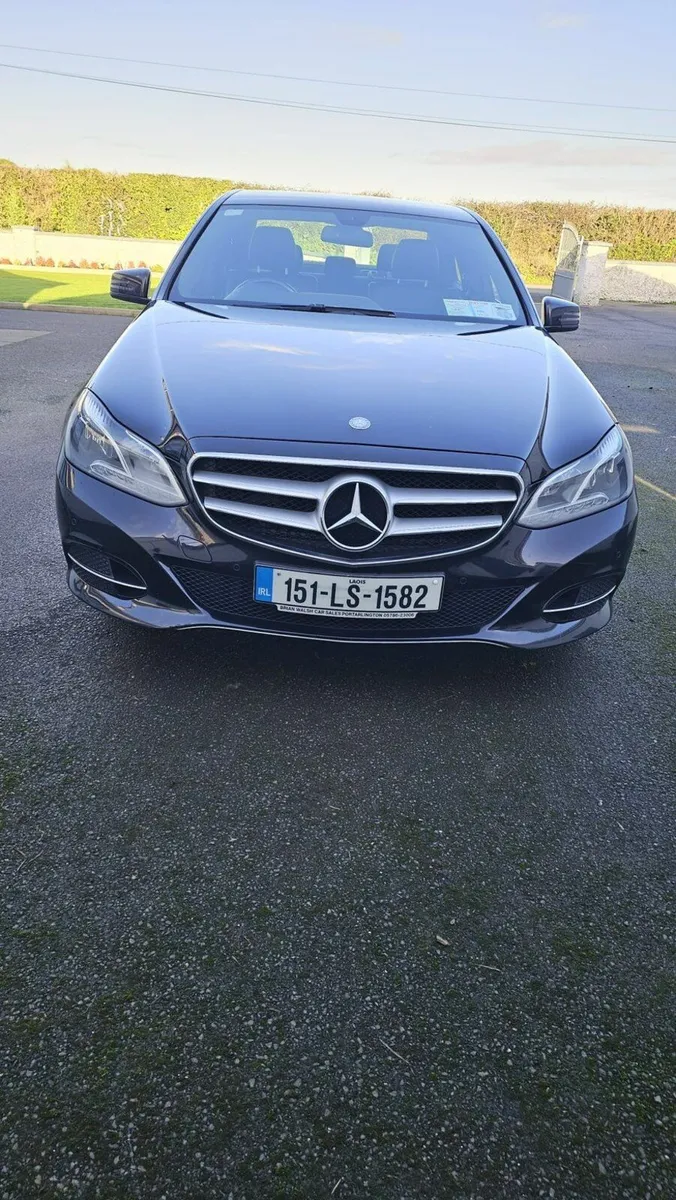 Mercedes-Benz E-Class 2015 - Image 4