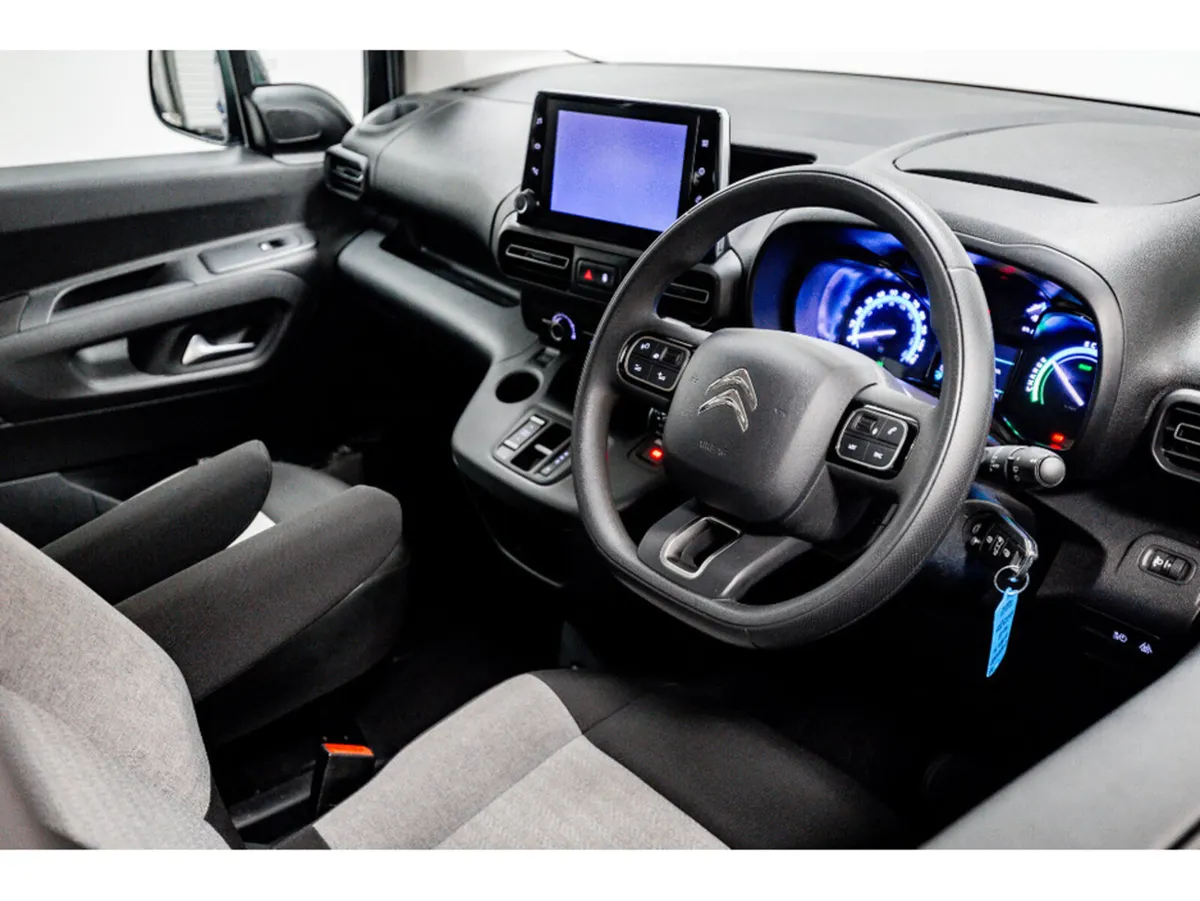 Citroen Berlingo *Electric 7-Seater* ë-FEEL XL 50k - Image 2