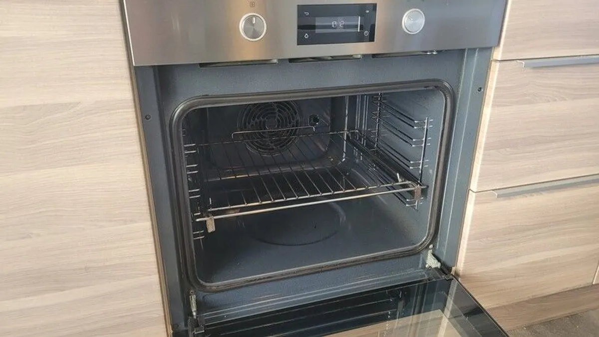 Kitchen oven - Image 2