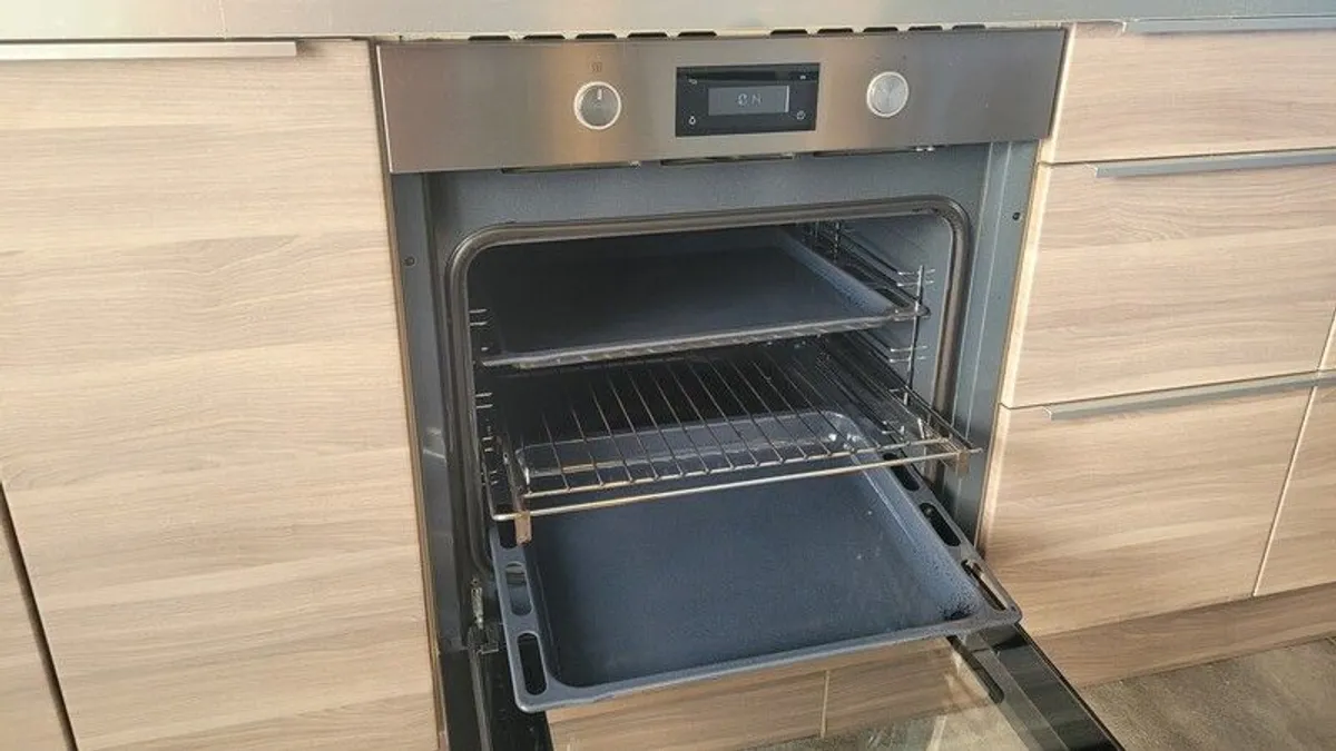 Kitchen oven - Image 3