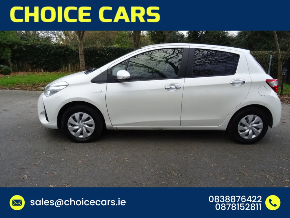 Toyota Vitz 1.5 AUTO HYBRID KEYLESS GO - Image 4