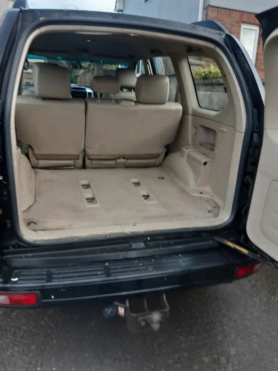 Toyota Land Cruiser 2004 - Image 2