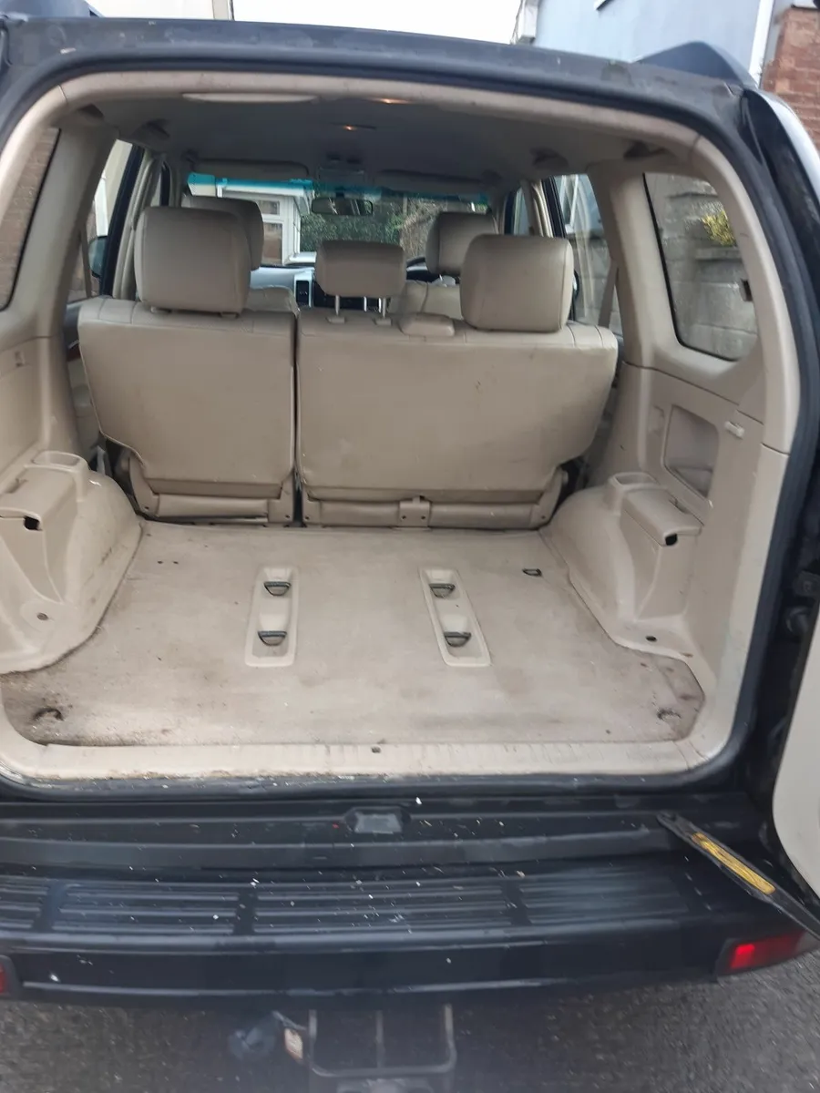 Toyota Land Cruiser 2004 - Image 4