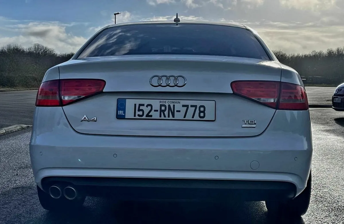 Audi A4 2.0 TDI Ultra SE Technik 4DR – Manual – Pr - Image 4