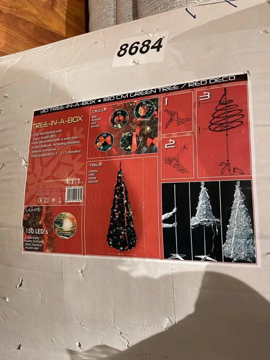 Pop up pre lit 6ft christmas tree - Image 1