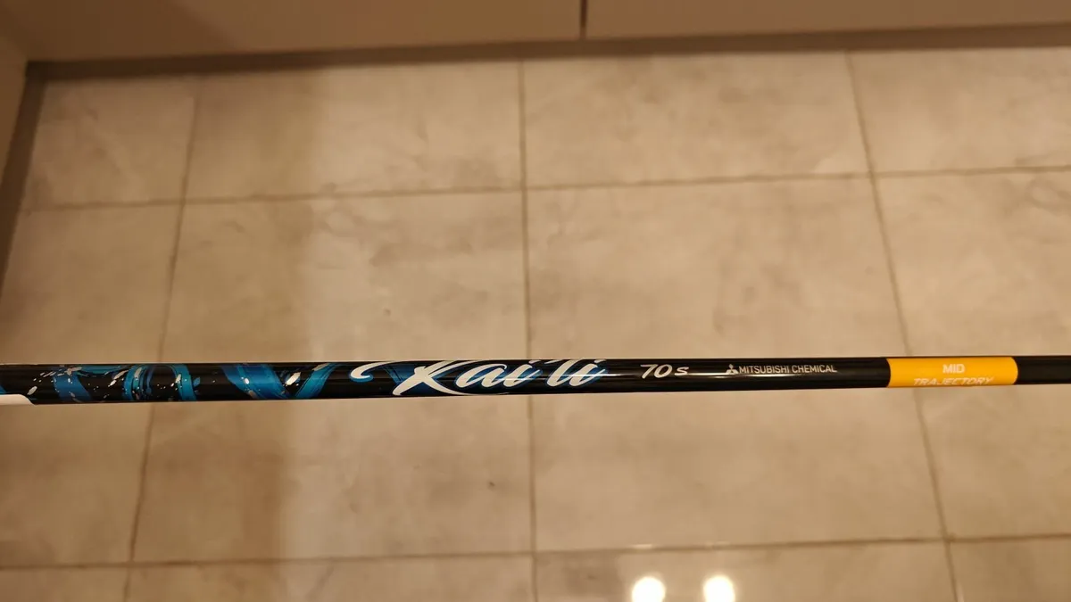 New TaylorMade 3 wood Shaft Kaili Blue 70g Stiff - Image 1