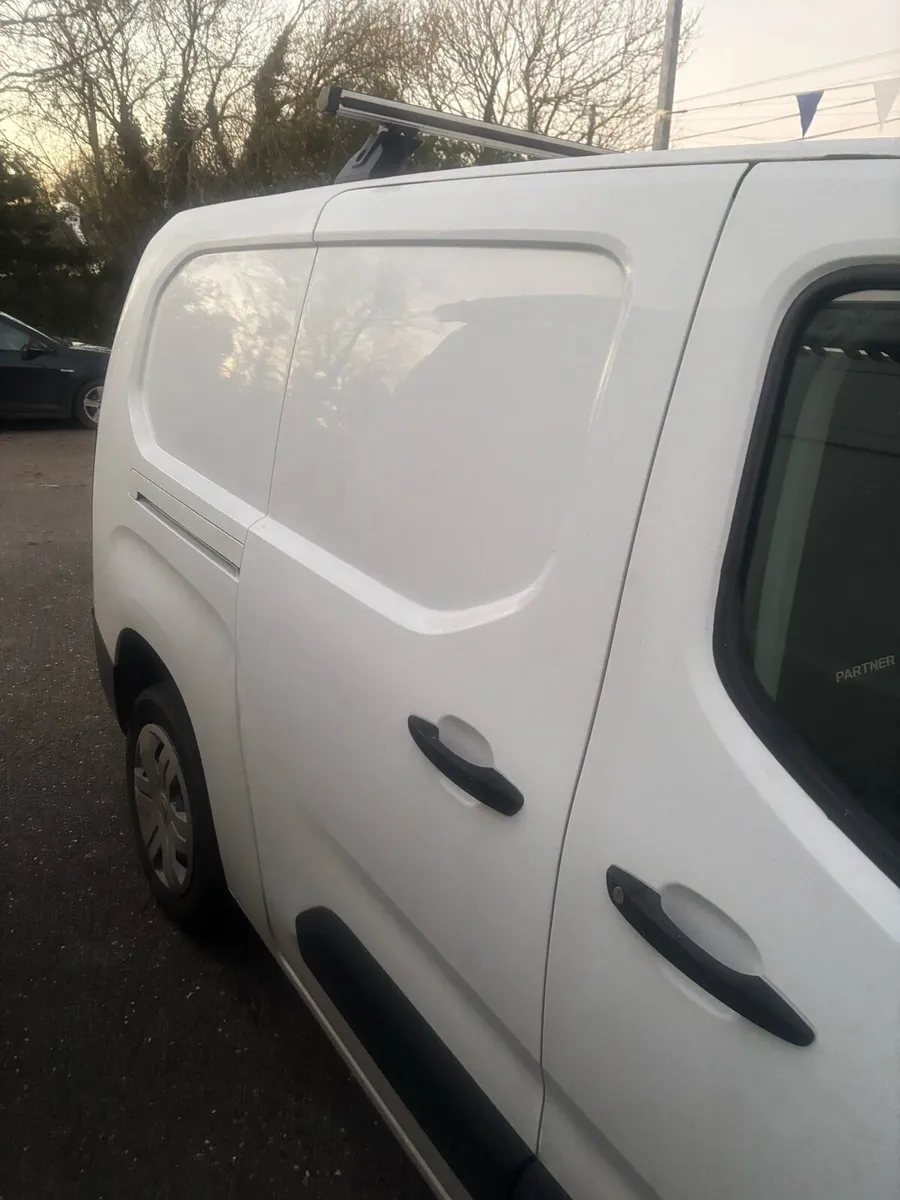 Opel Combo - Image 2