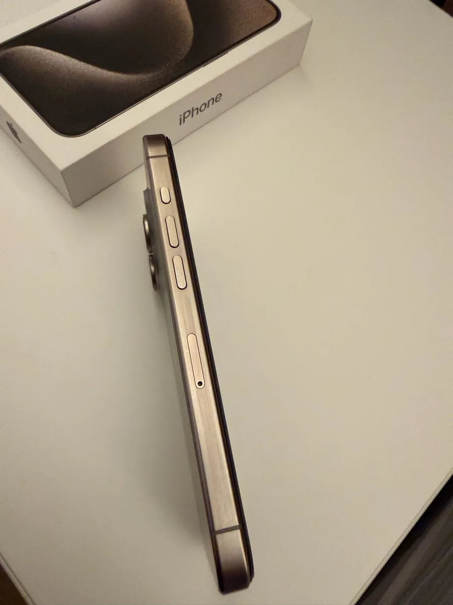 iPhone 15 Pro - Image 3