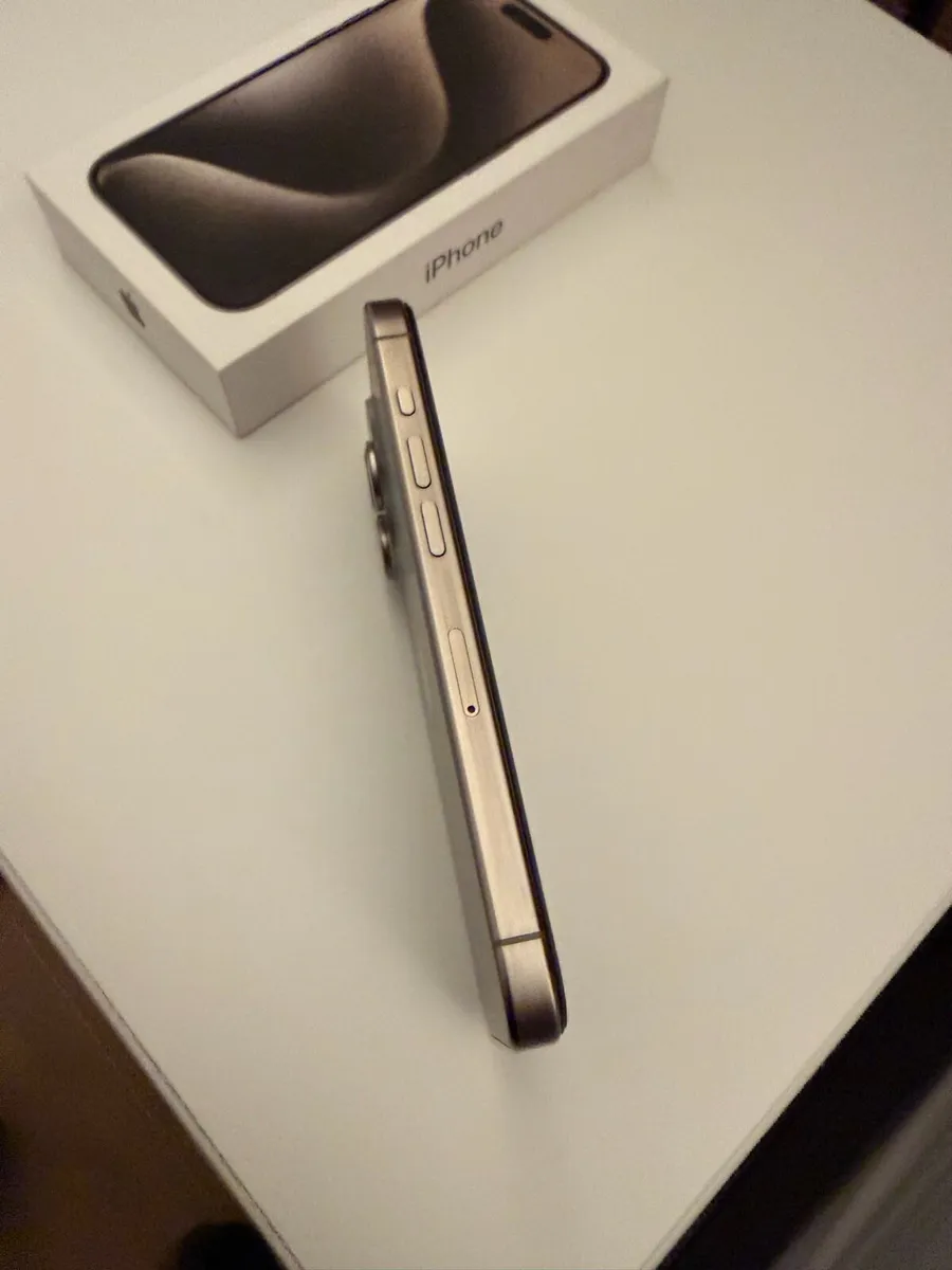 iPhone 15 Pro - Image 4