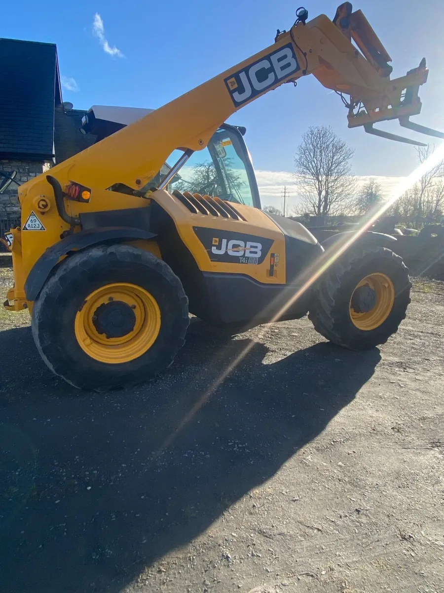 JCB - Image 4