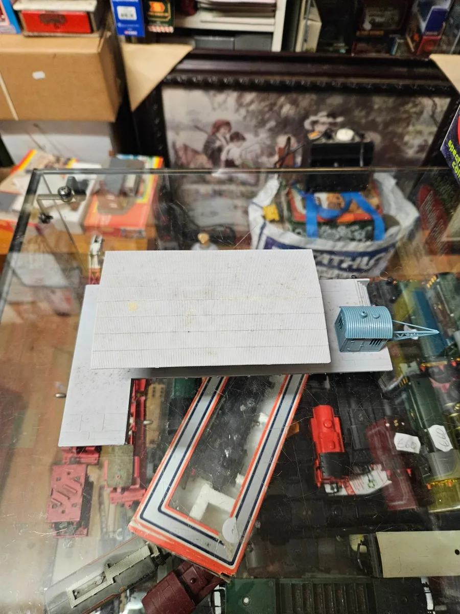 Hornby Triang Goods Shed Terminus - Image 2