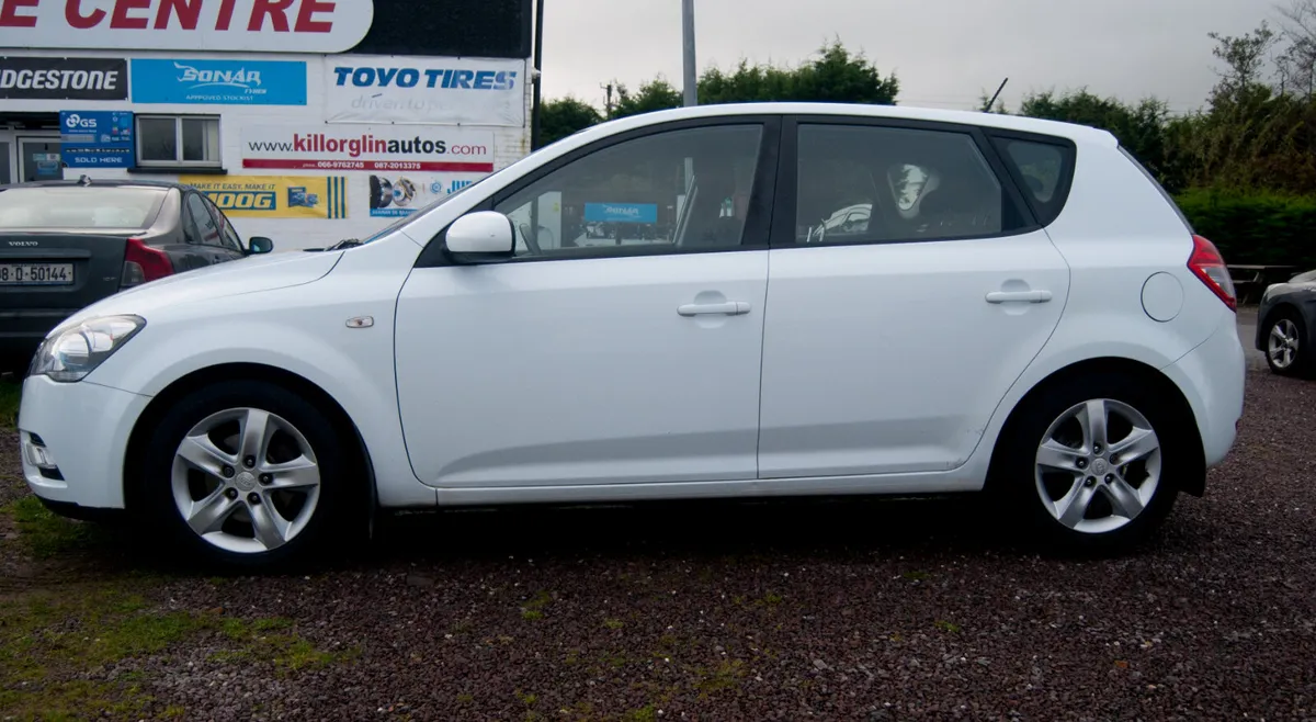 Kia pro-cee'd 1.6 Diesel New Test Tax 09 -26 - Image 4