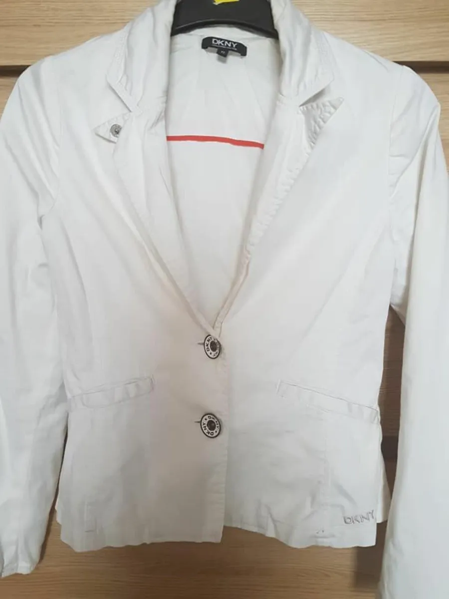 DKNY blazer size fits xs - Image 1