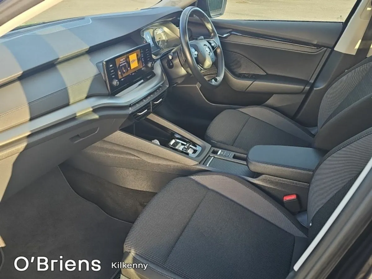 Skoda Octavia MHEV AMBITION 1.0 TSI 110 BHP (DSG) - Image 4