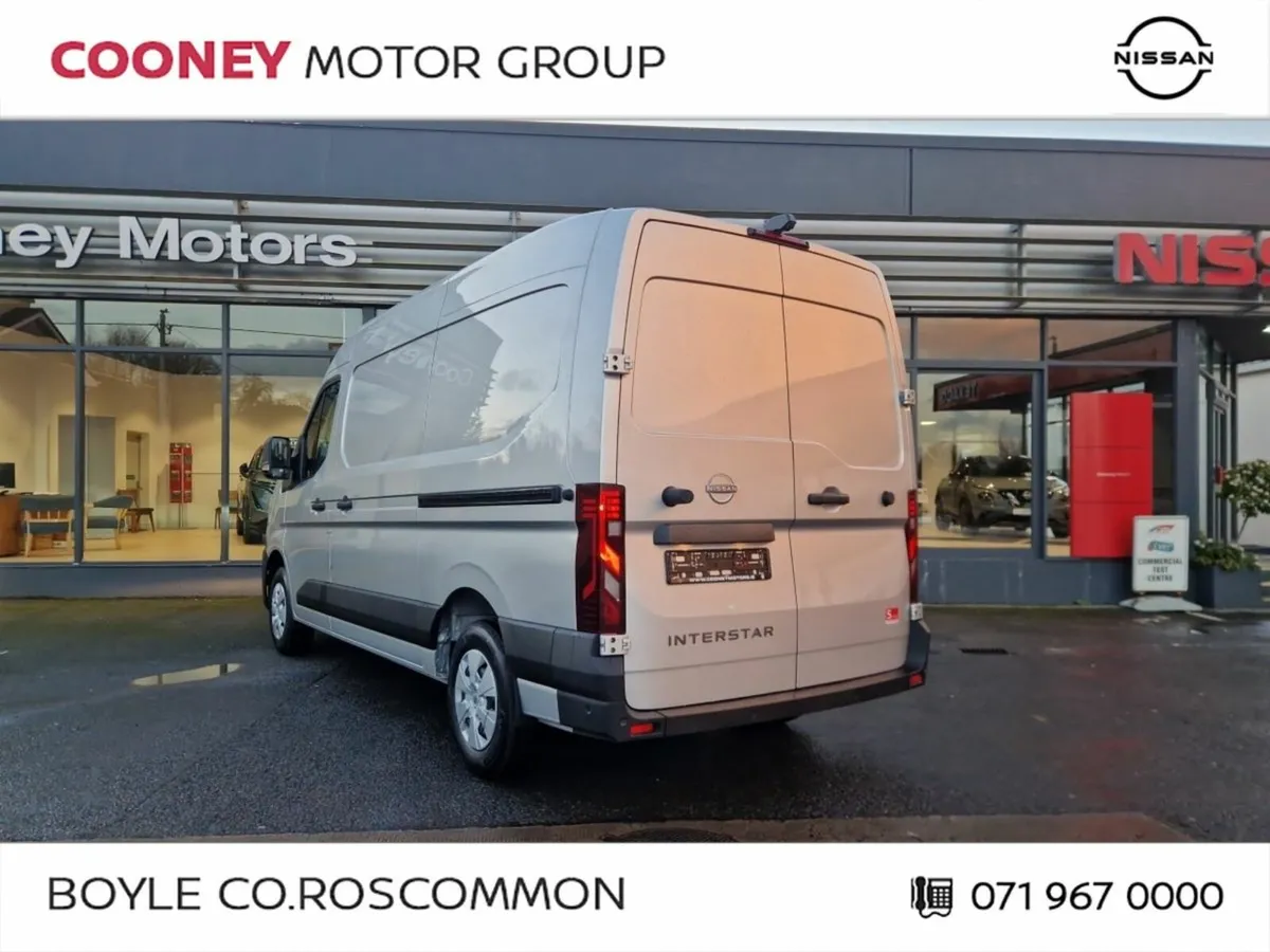 Nissan Interstar SV Premium Automatic 170Bhp €€TOO - Image 3