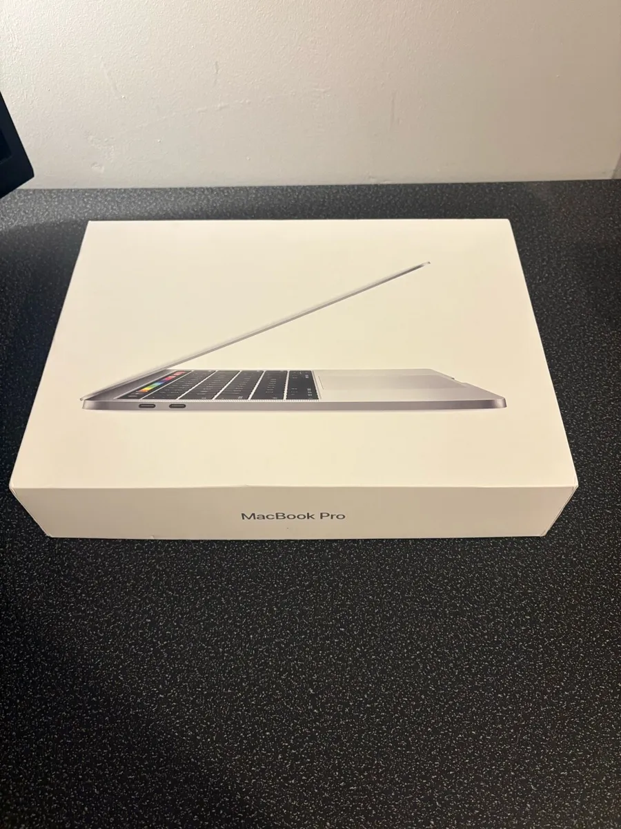 MacBook Pro - Image 3