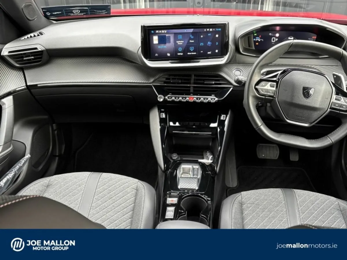 Peugeot 2008 HYBRID 145BHP e-DCS6 Allure - Image 4