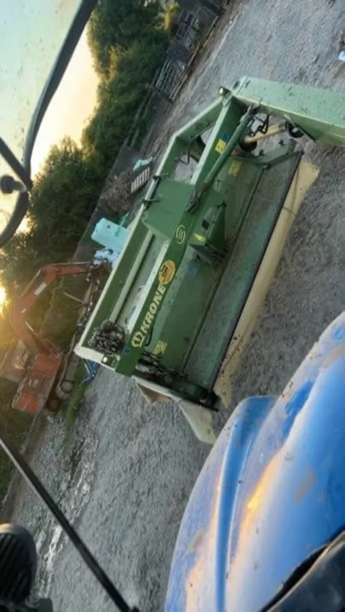Krone 3201 mower - Image 2
