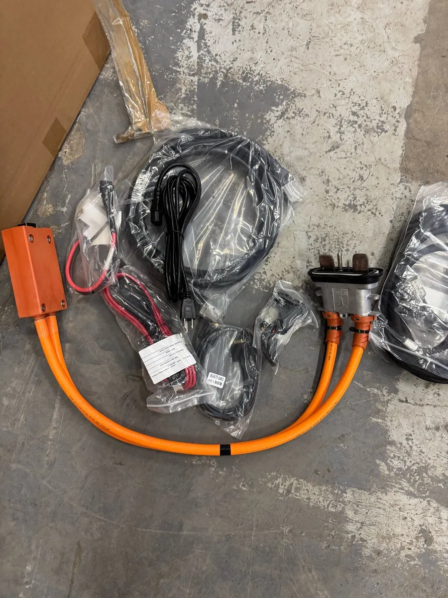 Tesla accessories - Image 3