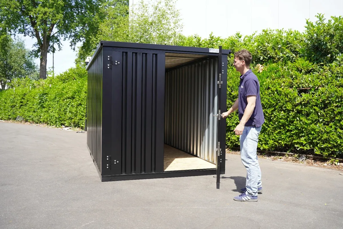 Affordable Storage Container – Secure & Clean - Image 1
