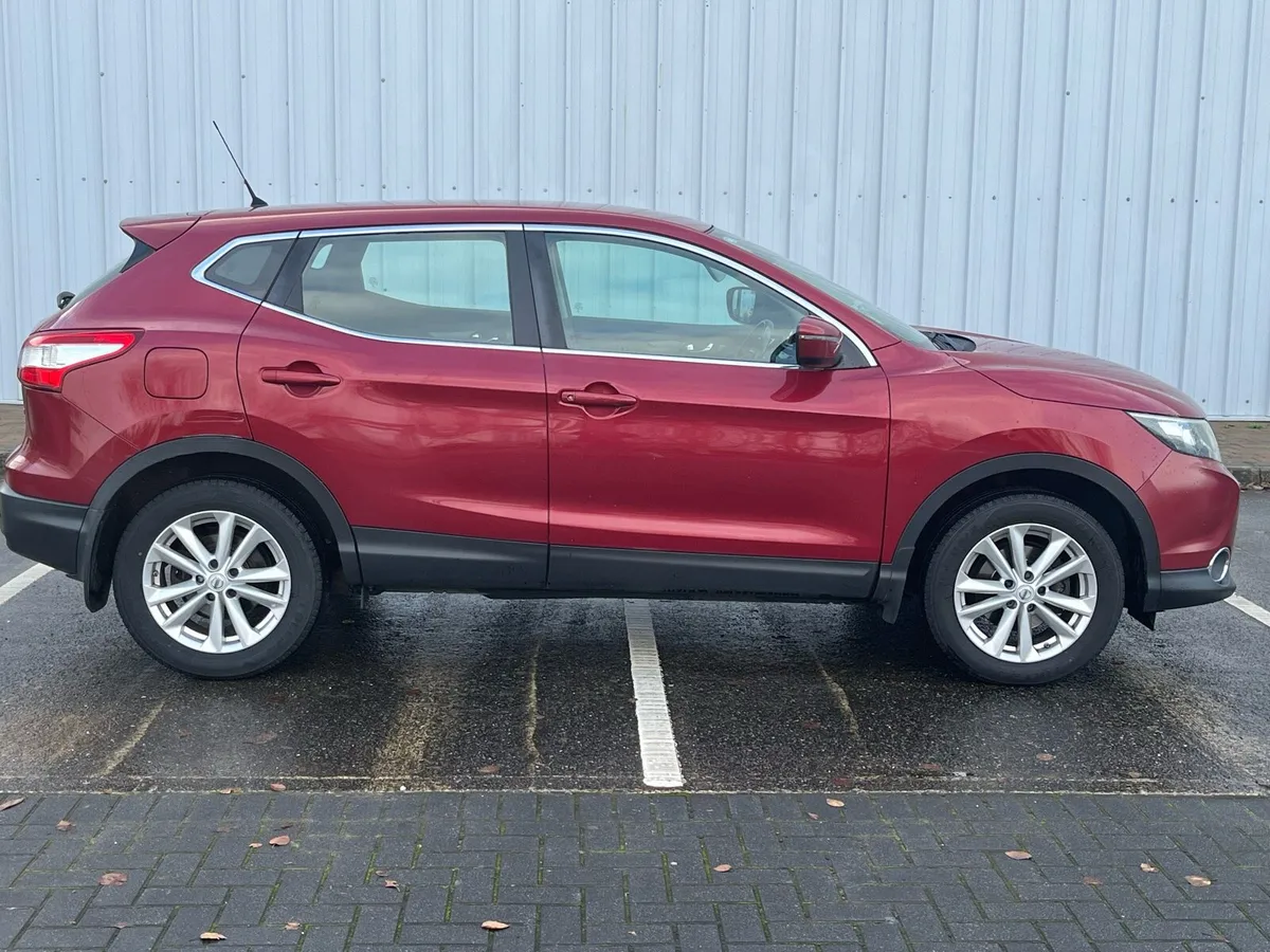 2015 Qashqai, 1 Previous Owner, VALUE !! - Image 3