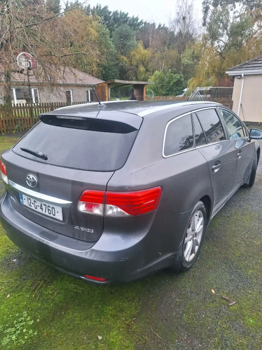 Toyota Avensis 2012 Diesel - Image 2