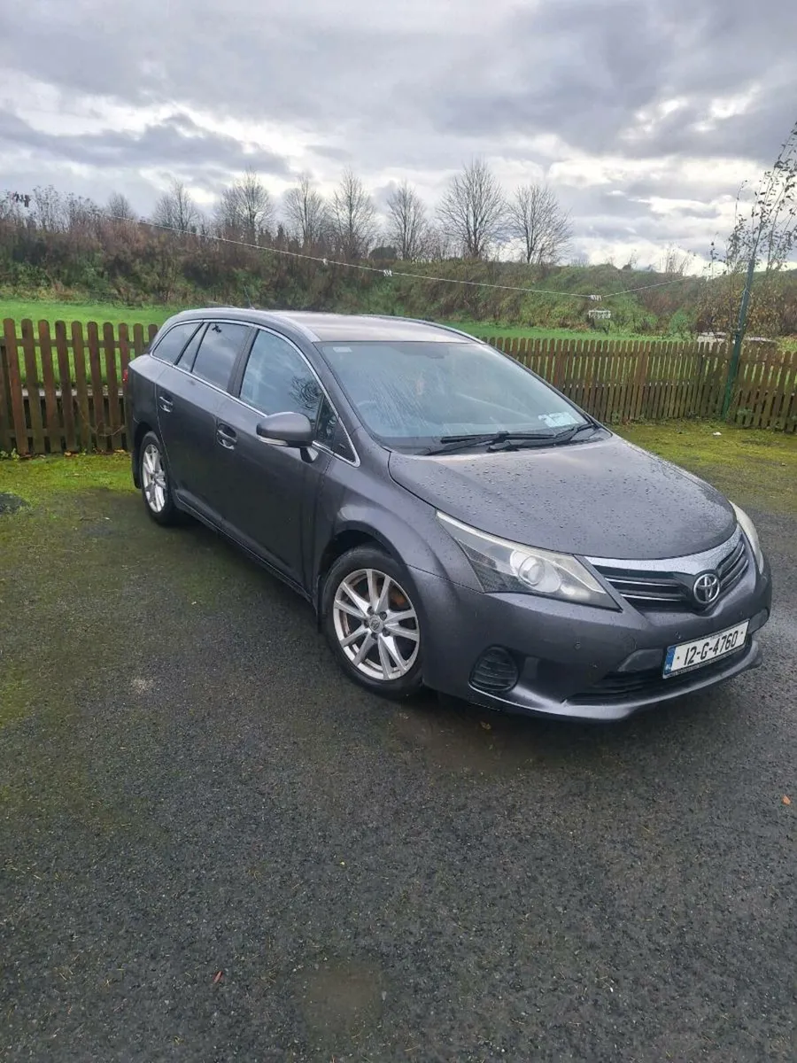 Toyota Avensis 2012 Diesel - Image 3